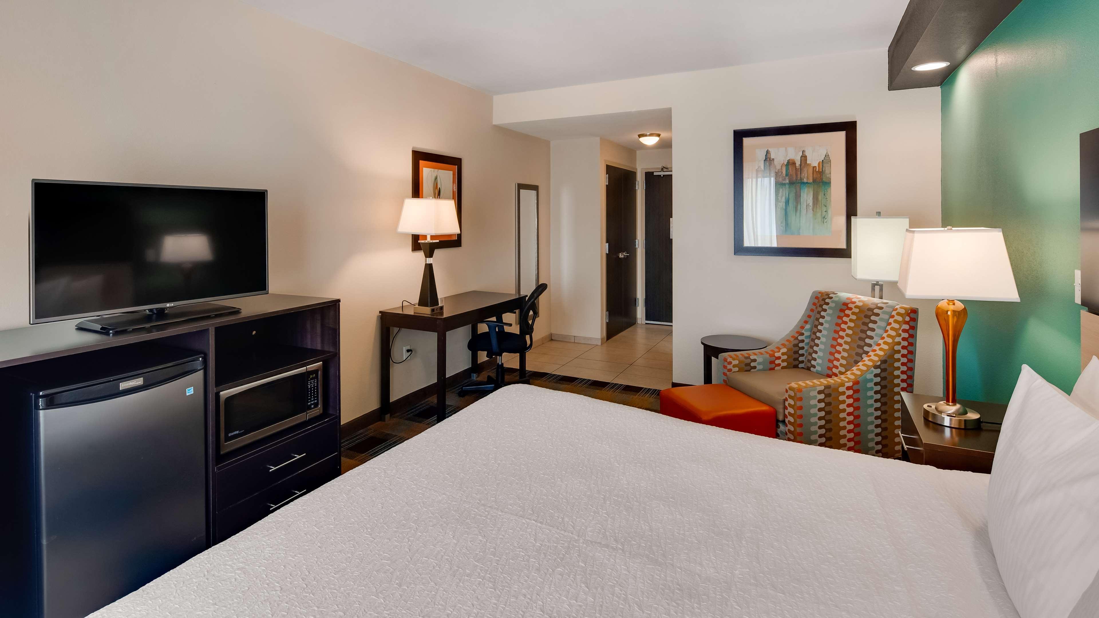Best Western Plus Atrium Inn & Suites Clarksville Eksteriør billede