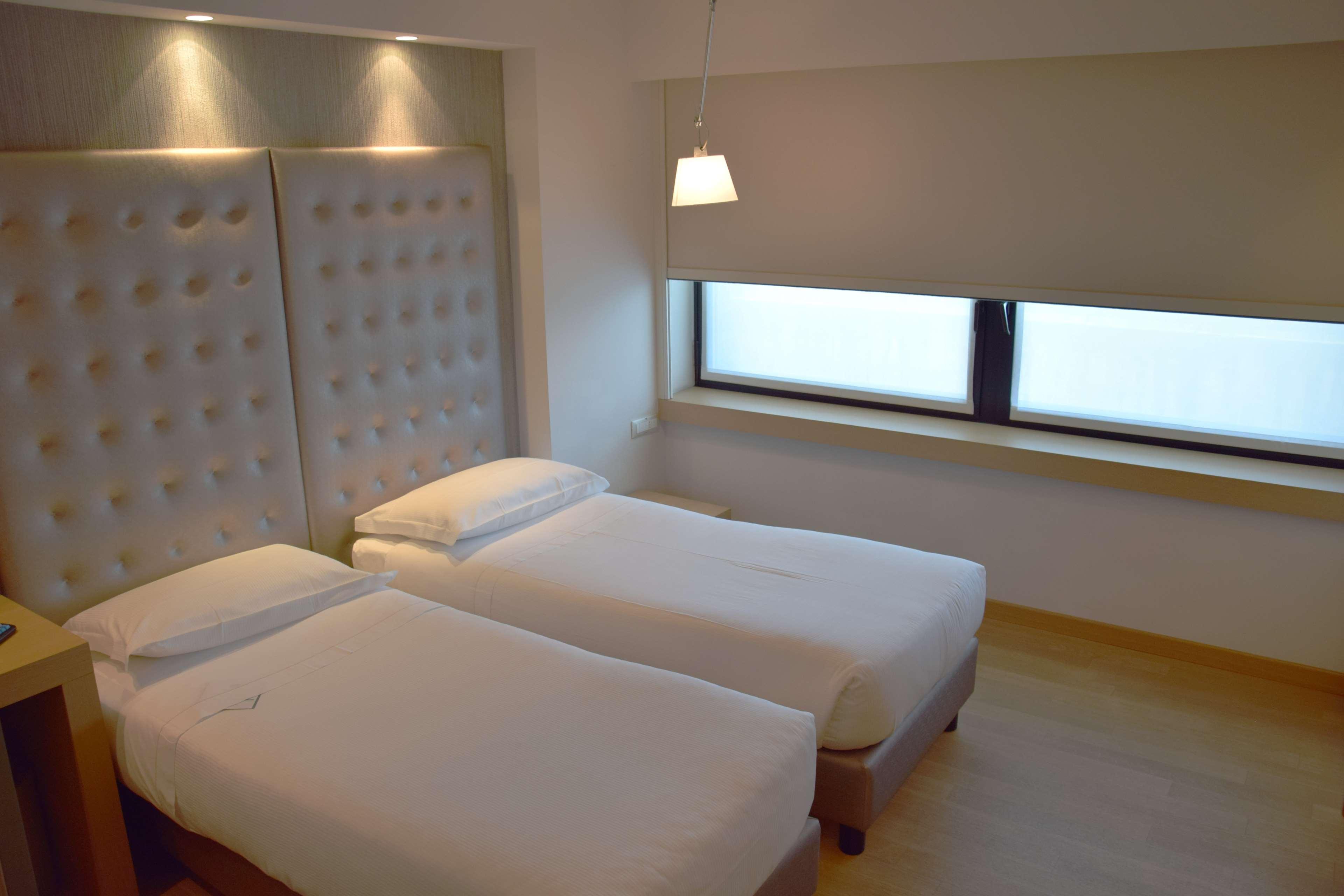 Best Western Plus Atrium Inn & Suites Clarksville Eksteriør billede