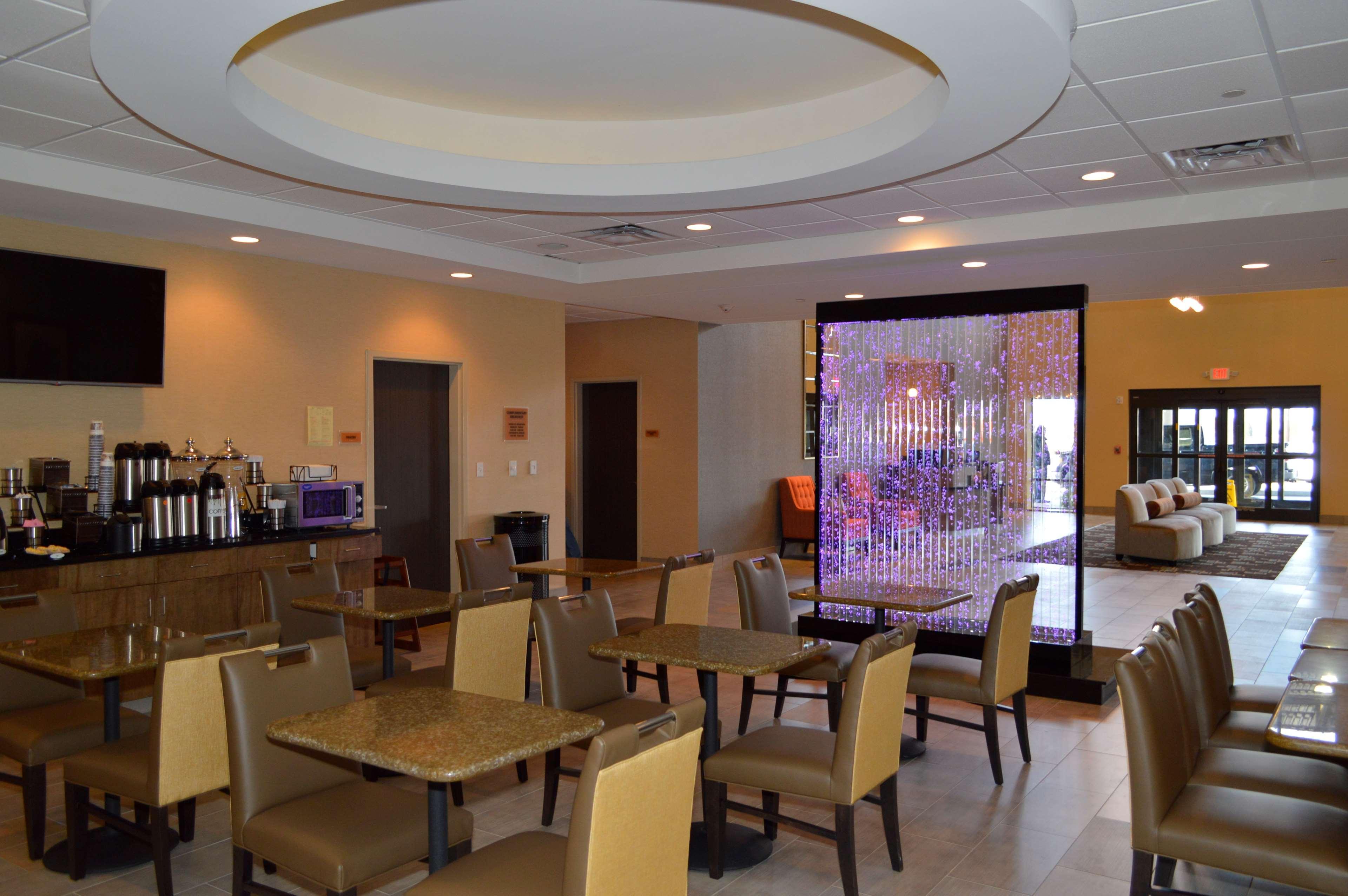 Best Western Plus Atrium Inn & Suites Clarksville Eksteriør billede